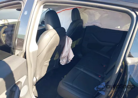 2024 Tesla Model Y Long Range Dual Motor All-Wheel Drive из США, поврежденный, VIN 7SAYGDEE6RA230442